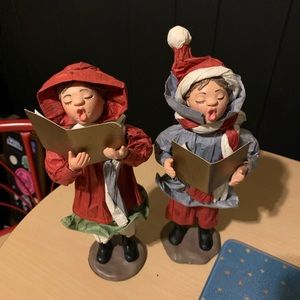 VTG Paper Mache Carolers